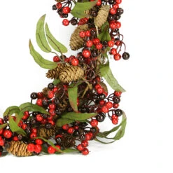 Red Berry And Pine Cone Artificial Christmas Wreath - 24-Inch, Unlit -Beauty Wreaths Shop dakd1083b 67050.1667664518