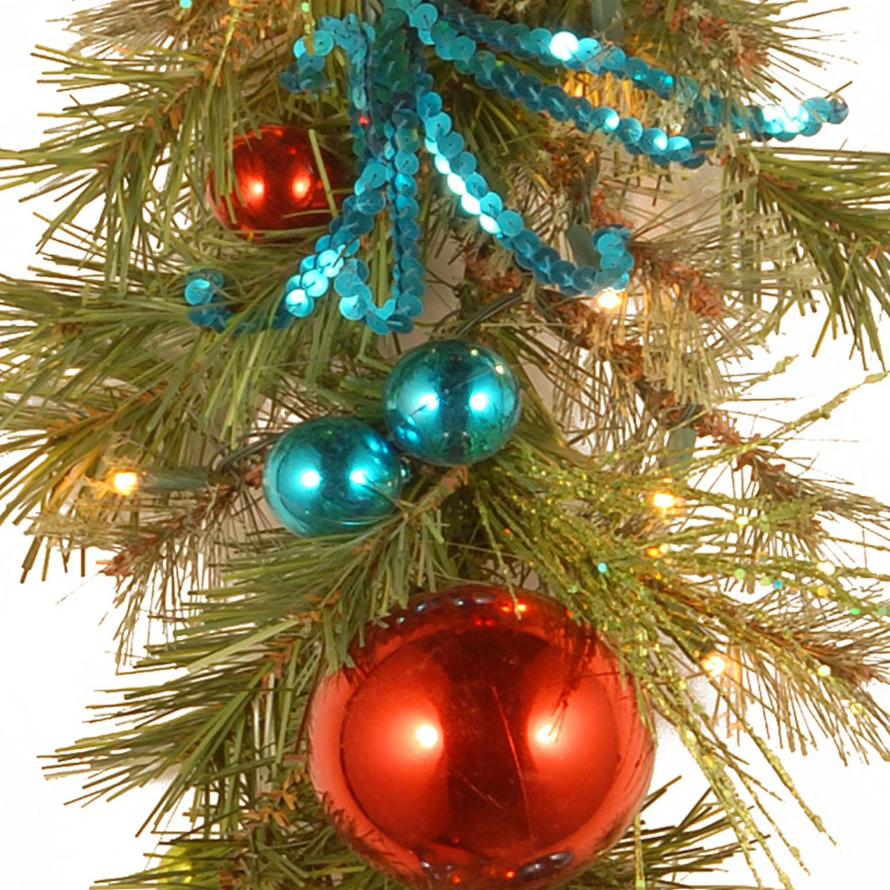 9' X 14" Pre-Lit Decorative Collection Retro Artificial Christmas Garland – Warm White LED Lights 5 9' X 14" Pre-Lit Decorative Collection Retro Artificial Christmas Garland – Warm White LED Lights - Image 3