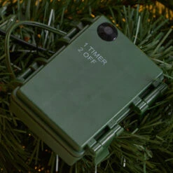 24" Mixed Spruce Christmas Wreath W/50 Warm White LED Lights, Frosted Branches, Red Berries And Pine -Beauty Wreaths Shop dnhhf 307396 3 82037.1667576781