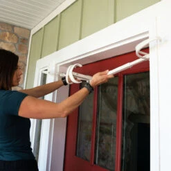 9" X 26" Cotton White Single Door Garland Christmas Hanger -Beauty Wreaths Shop dvlc v 20720 wht 003 14461.1667557009