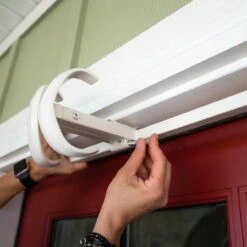 9" X 26" Cotton White Single Door Garland Christmas Hanger -Beauty Wreaths Shop dvlc v 20720 wht 004 04635.1667557009