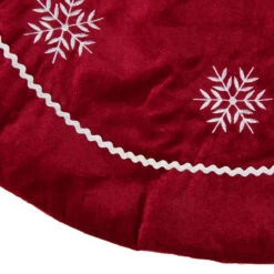 24" Crimson Red And White Snowflakes Christmas Tree Skirt -Beauty Wreaths Shop dyno 2243210 1 1 90905.1678131725