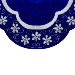 48-Inch Velvet Royal Blue And White Snowflake Christmas Tree Skirt -Beauty Wreaths Shop northlight20l87984 85941.1667530465
