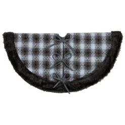 48" Brown And White Plaid Christmas Tree Skirt With Faux Fur -Beauty Wreaths Shop northlight fo26668 1 53301.1667530454