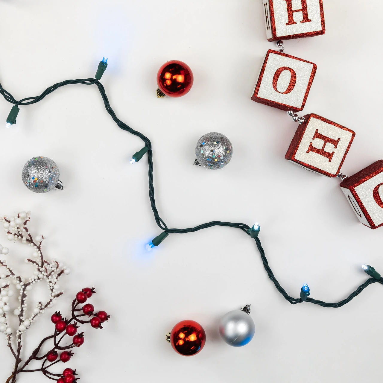 50ct Blue And White LED Wide Angle Mini Christmas Lights, 16.25ft Green Wire 5 50ct Blue And White LED Wide Angle Mini Christmas Lights, 16.25ft Green Wire - Image 3