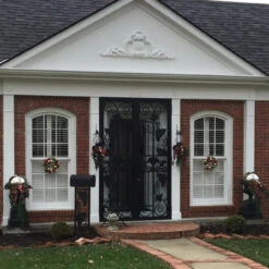 Traditional Colors 2-Finish Shatterproof Ball Christmas Wreath, 24-Inch -Beauty Wreaths Shop northlight sm91059 4 cxpic 80917.1677518924