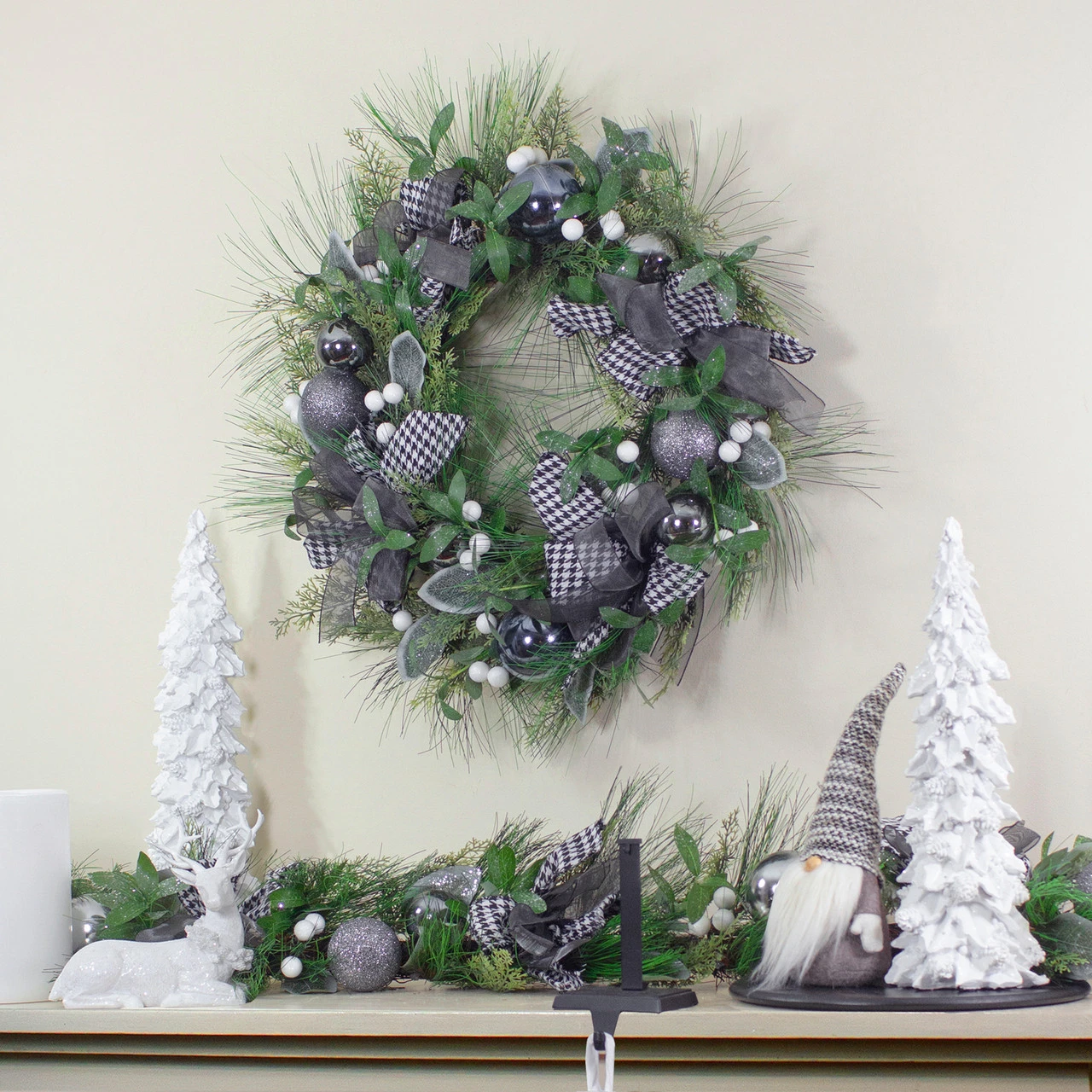 Houndstooth And White Berries Artificial Christmas Wreath - 24-Inch, Unlit 4 Houndstooth And White Berries Artificial Christmas Wreath - 24-Inch, Unlit - Image 2