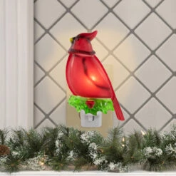 5.5" Red Cardinal Bird Christmas Night Light -Beauty Wreaths Shop northlight ys92326 styled 51393.1667664854