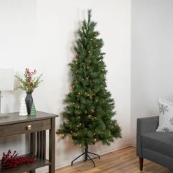 6.5' Pre-Lit Medium Beaver Pine Artificial Christmas Wall Tree, Clear Lights -Beauty Wreaths Shop northlight z92831 style 00007.1667554525