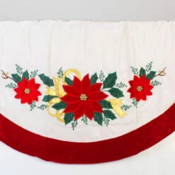 48" Ivory And Red Poinsettia Christmas Tree Skirt With Beads -Beauty Wreaths Shop pxuk6zv5shnokcuzxogvmeblowofe7dp 35 30018.1667662743